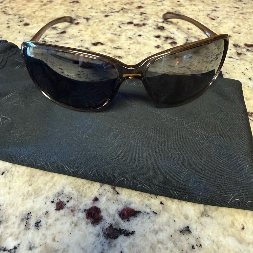 Oakley Women's Brown Frame Sunglasses with Dark Gradient Lenses
